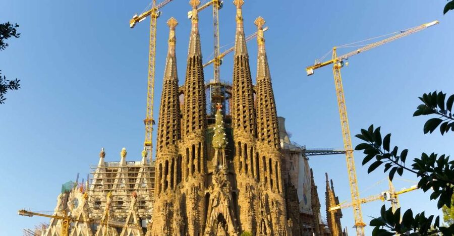 Barcelona: Guided Sagrada Familia Tour & Skip-The-Line Entry - My Booking Advice