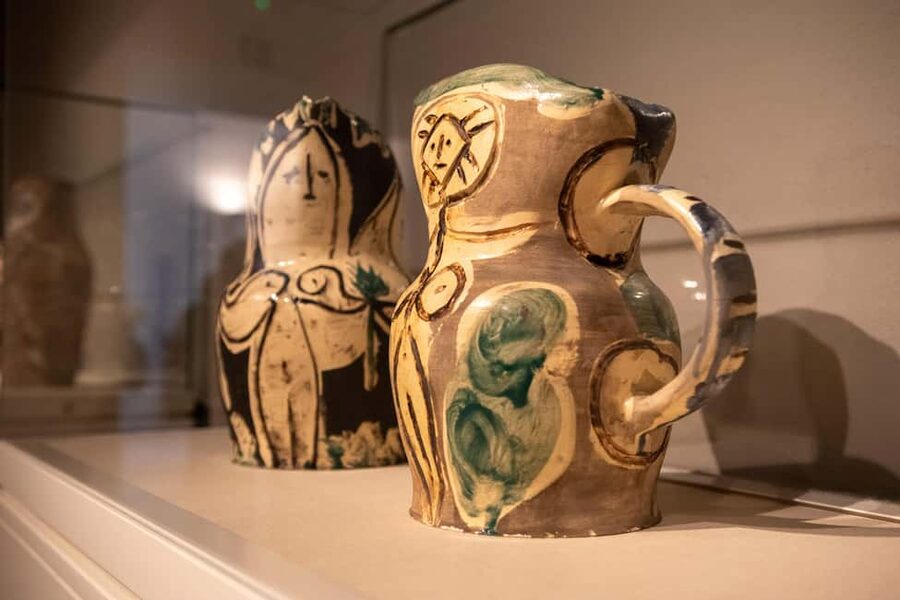 Barcelona: Guided Tour of the Picasso Museum with Tickets - Group size, access, and practical limits