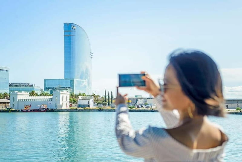 Barcelona: Helicopter Flight, Boat Ride, and Walking Tour - Why the Three-Part Format Works