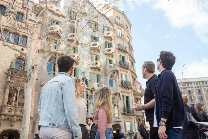 Barcelona: Helicopter Flight, Boat Ride, and Walking Tour - The Vehicle Transfers and Port Heliport