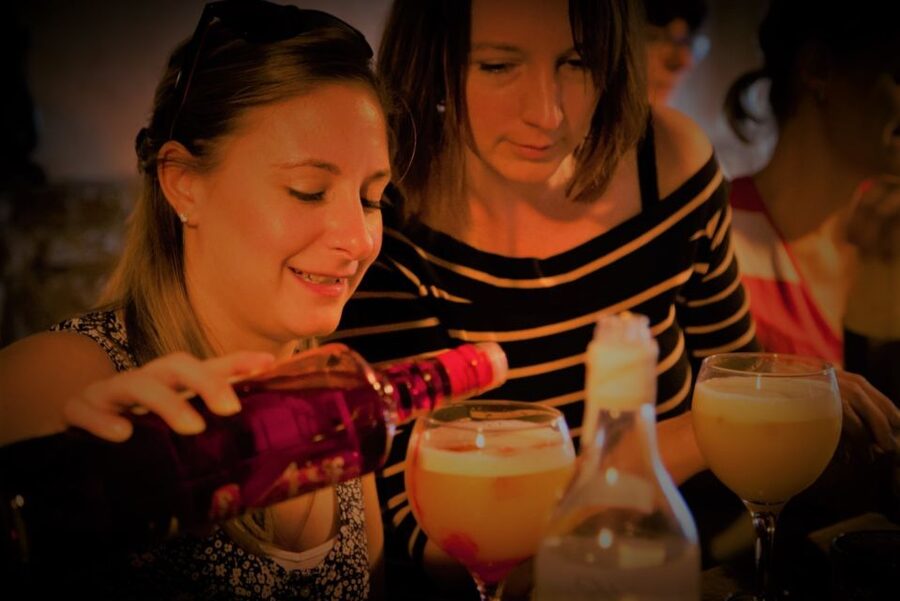Barcelona: Hen Party Cocktail Class - Why the private instructor makes a difference