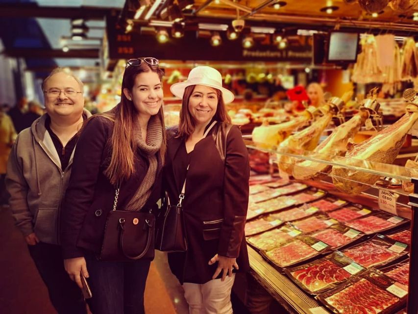 Barcelona: Highlights & Gems Private Tour with Tapa & Drink - Palau Güell and Plaça Reial