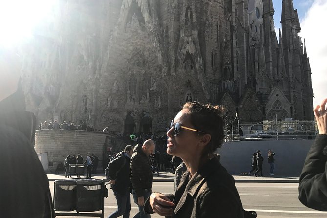 Barcelona: Highlights of Sagrada Familia Max 6 People Guided Tour - Is $156.01 good value for two hours?