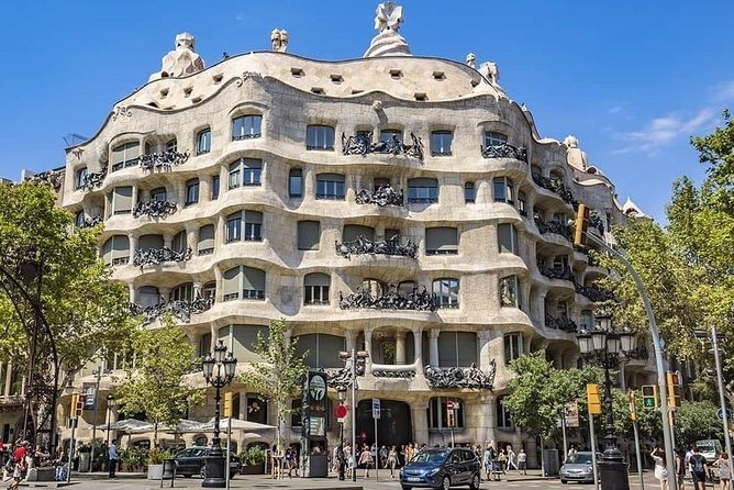 Barcelona Highlights Private Guided Tour - The Olympic Port and beaches finish the city loop