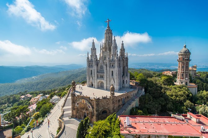Barcelona Highlights Private Guided Tour with Hotel Pick-up - Price, timing, and the question of value
