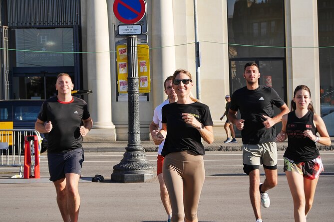 Barcelona Highlights Running Tour - Palau de la Música in a five-minute stop