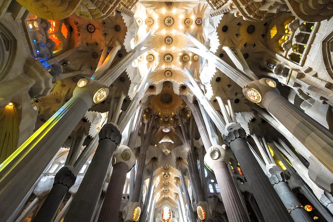 Barcelona Highlights & Sagrada Familia Tour: Priority Access - The Gothic Quarter, from Roman Barcelona to Santa Maria del Mar
