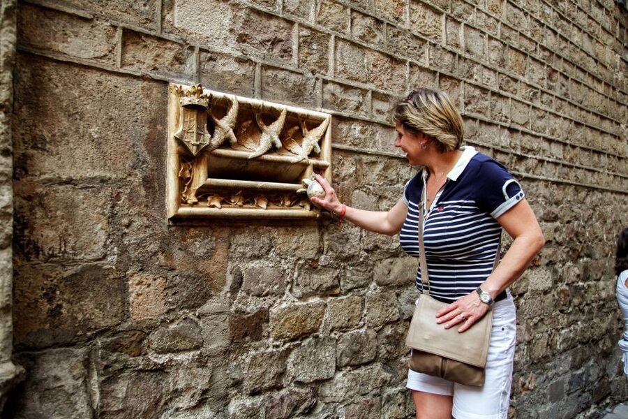 Barcelona Historical 3-Hour Bike Tour - What the $42 price includes