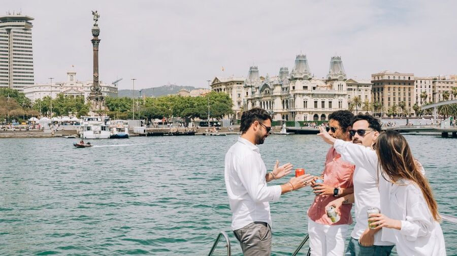 Barcelona: Hop-On Hop-Off Bus with Sailing Cruise - Getting more from a 48-hour ticket