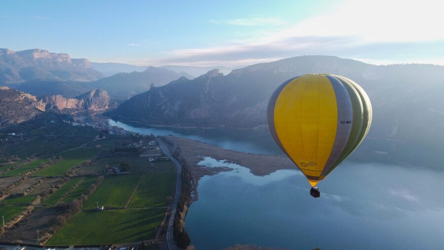 Barcelona: Hot Air Balloon Ride - How to fit the flight into a Barcelona visit