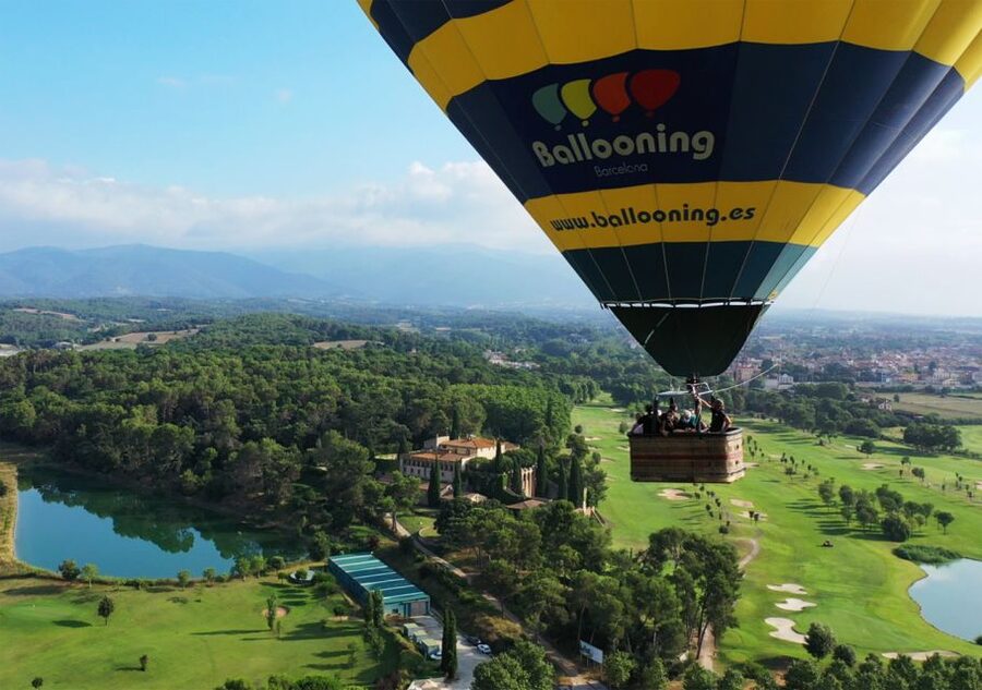 Barcelona: Hot Air Balloon Ride with Optional Transportation - Key points at a glance