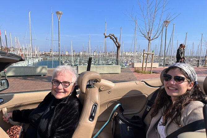 Barcelona in a Convertible - Private Guided Tour - What the guide adds to the ride