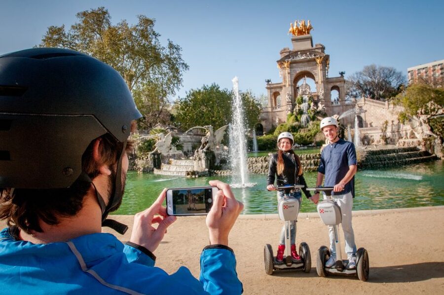 Barcelona Insiders Segway Tour 1.5h - Learning to ride before Arc de Triomf