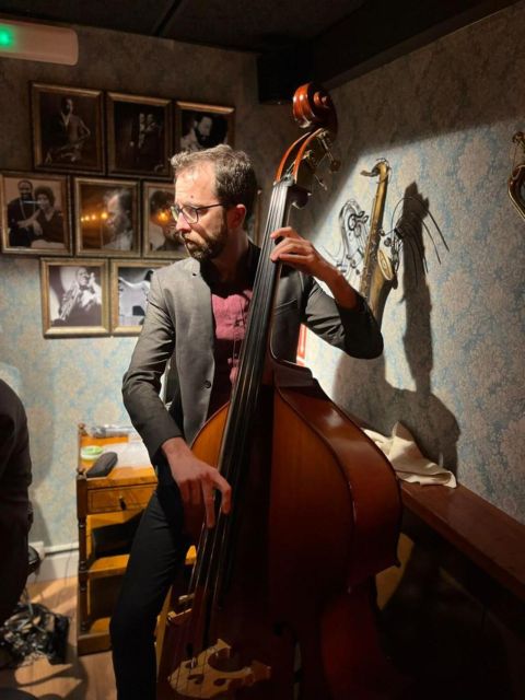 Barcelona: Jam Session - Jazz, Cocktails and Tapas - Arriving for the 20:30 performance