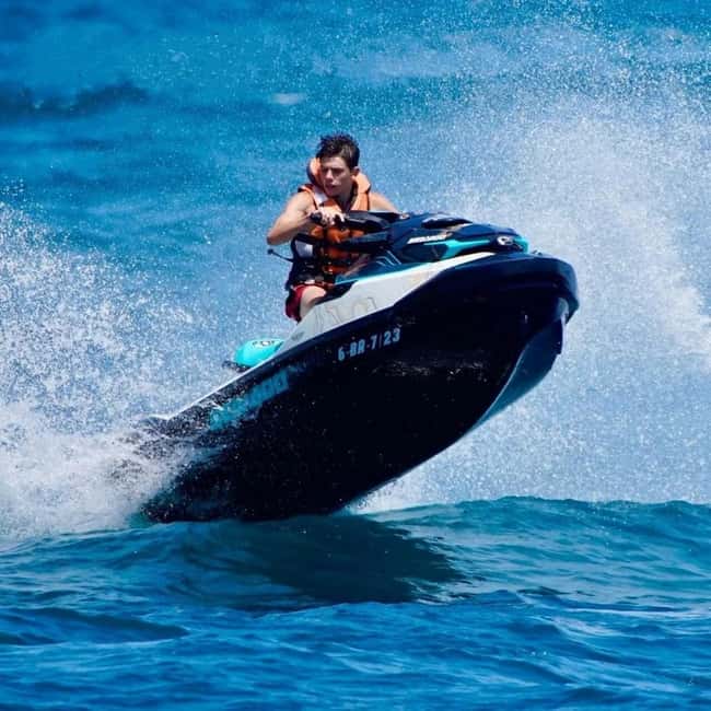 Barcelona: Jet Ski ride 1 or 2 people + instructor included - Key points to know before booking
