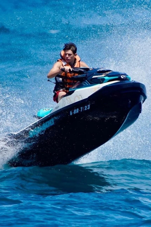 Barcelona: Jet Ski ride 1 or 2 people + instructor included - What the Barcelona coastline adds