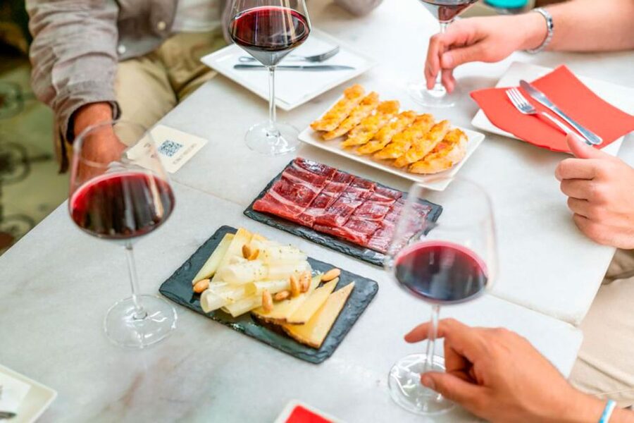 Barcelona: La Boqueria & Santa Caterina Market Private Tour - What the $283 price means