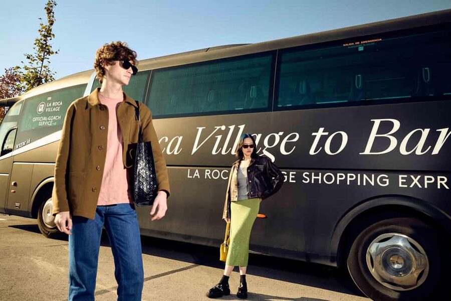 Barcelona: La Roca Village Shopping Express® Day Trip - Entering La Roca Village and getting your bearings