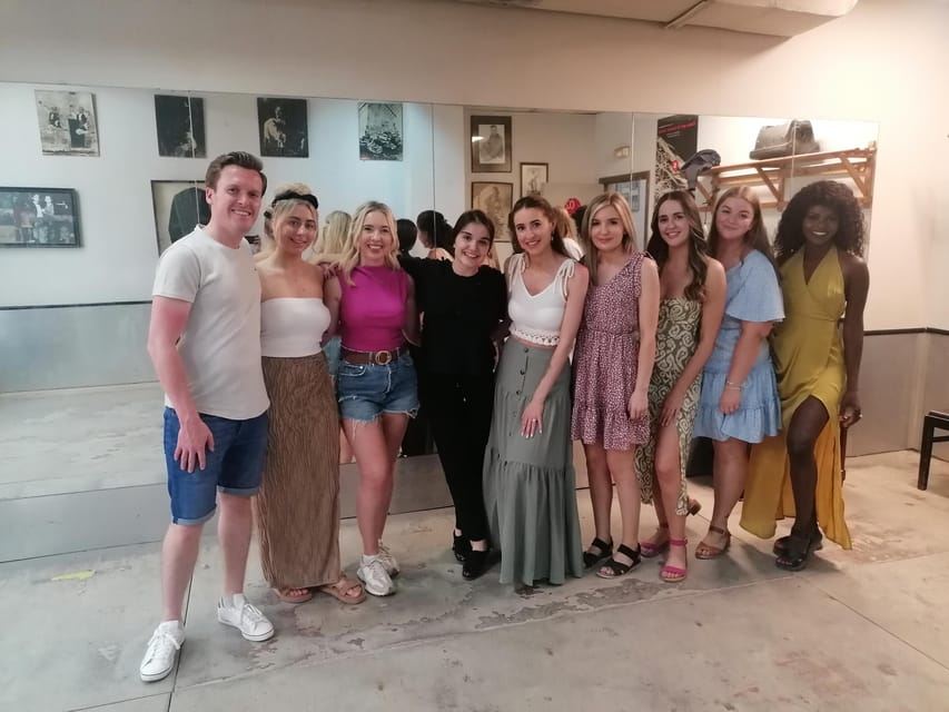 Barcelona: Latin Dance & Salsa Class Experience - Salsa, merengue, and bachata in one compact lesson