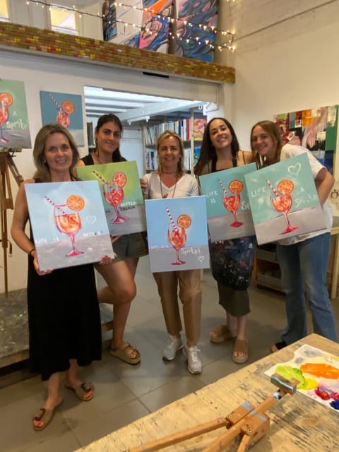 Barcelona: Learn to paint, sip wine, enjoy snacks & music - Finding Arte Bar and preparing for the session