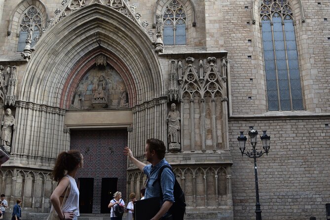 Barcelona Literary Tour - Beyond Orwell and Hemingway - The Gothic Quarter as a literary setting