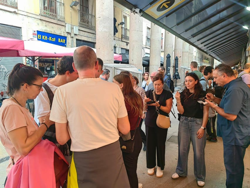 Barcelona: Local Market & Street Food Walking Tour - Who should book this Barcelona food walk?