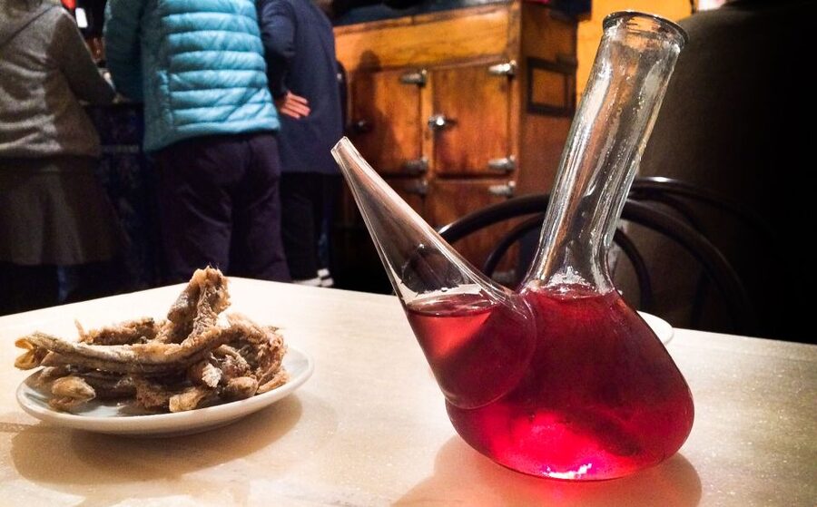 Barcelona: Market, Tasty Tapas/Food and Gothic History Tour - The essential points at a glance