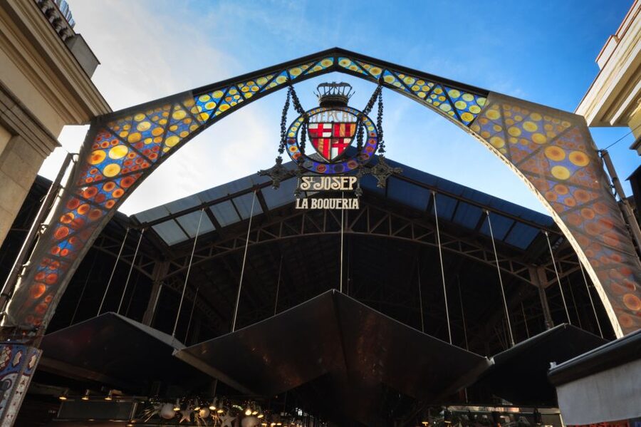 Barcelona: Market, Tasty Tapas/Food and Gothic History Tour - Starting beside the Hard Rock Cafe