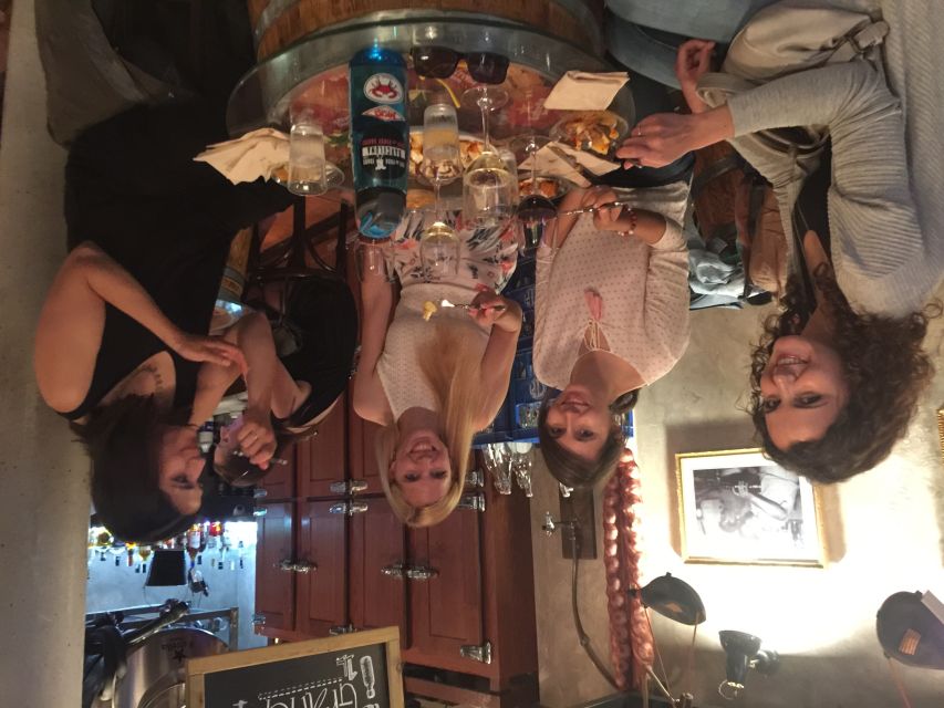 Barcelona: Market, Tasty Tapas/Food and Gothic History Tour - Jamón, Manchego, cava, and a sweet finish