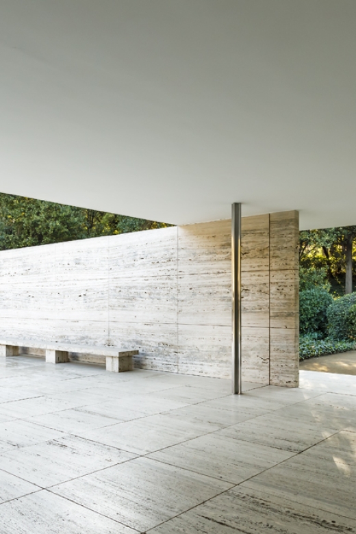 Barcelona: Mies van der Rohe Pavilion Ticket and Audio Guide - How the audio guide changes the visit
