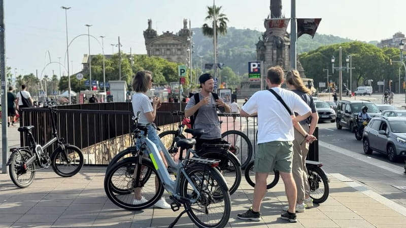 Barcelona: Montjuïc e-bike adventure via port and Ciutadella - Terrace time with Barcelona below