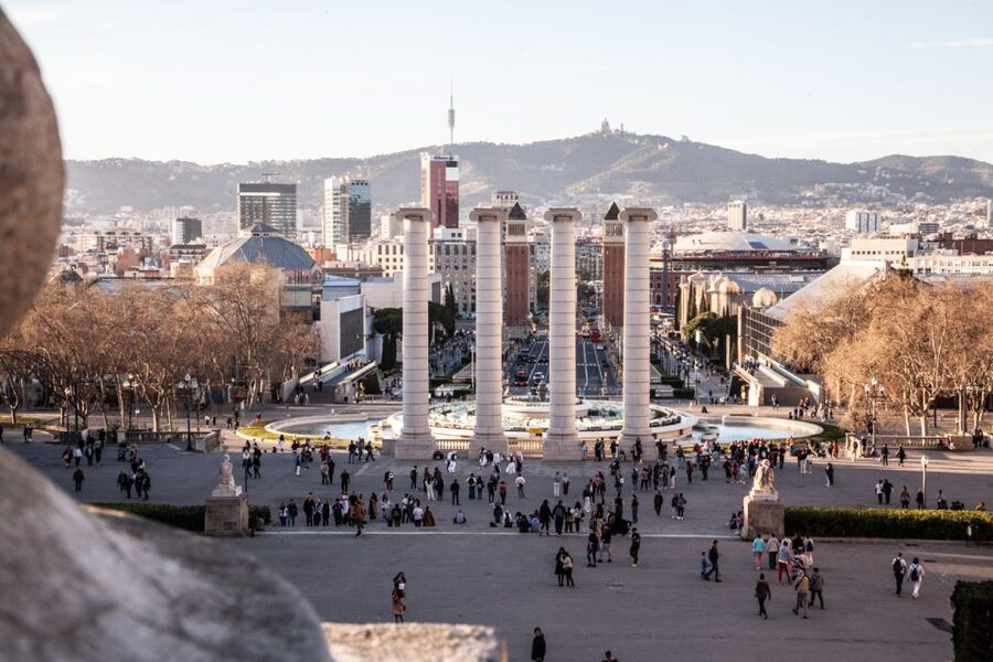Barcelona: Montjuïc Walking Tour With Optional Flamenco Show - Mirador del Alcalde and the story of the hill