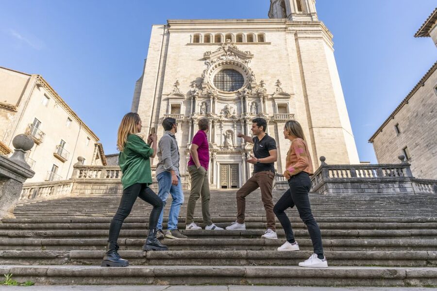 Barcelona: Montserrat, Girona & Costa Brava Guided Day Trip - Pace, walking, and comfort