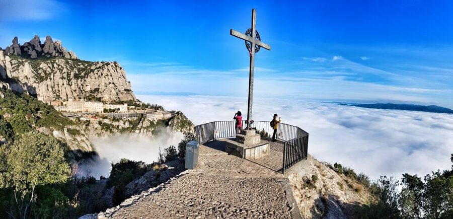Barcelona: Montserrat Hiking Experience and Monastery Visit - How hard is the walk?