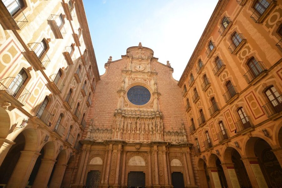 Barcelona: Montserrat & Sagrada Familia Guided Tour - Starting at Av. del Marquès de l’Argentera