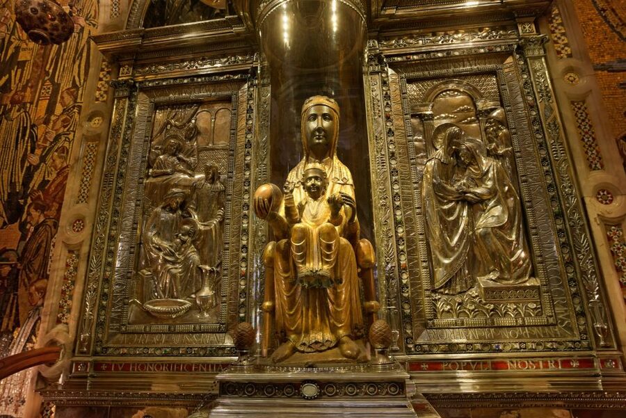 Barcelona: Montserrat Tour with Cog-Wheel & Black Madonna - Who will get the most from this tour