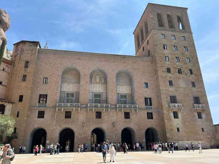 Barcelona: Montserrat Tour with Transport & Basilica Option - Hiking Montserrat requires more effort than the photos suggest