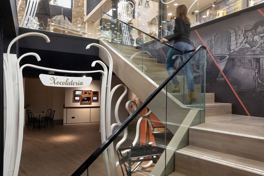 Barcelona: Nougat and Chocolate Museum Tour with Tasting - The guides make a noticeable difference