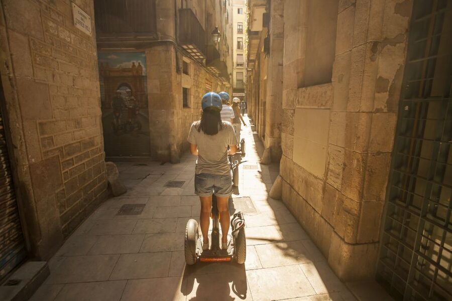 Barcelona: Old Port and Gothic Quarter Guided Segway Tour - Olympic Port and the 1992 connection