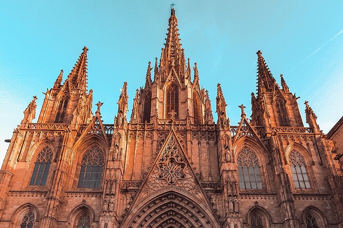 Barcelona Old Town Private Tour: Past and Present - Choosing your direction on La Rambla
