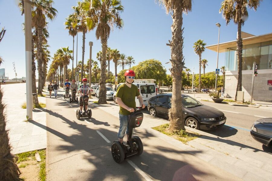 Barcelona: Old Town & Seafront Segway Tour - Key points at a glance
