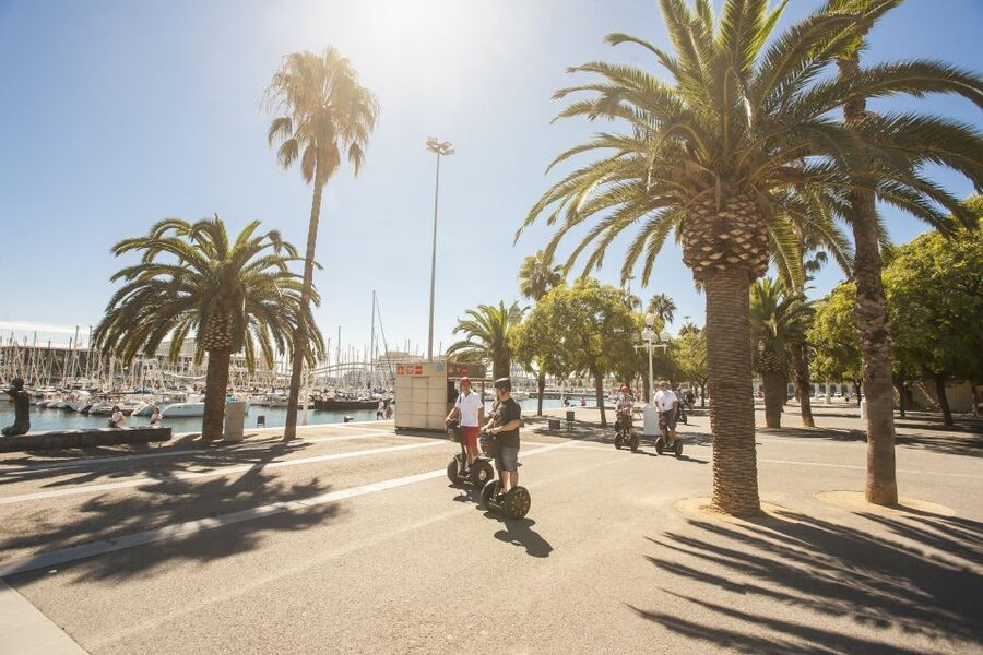 Barcelona: Old Town & Seafront Segway Tour - What the guides add to the ride