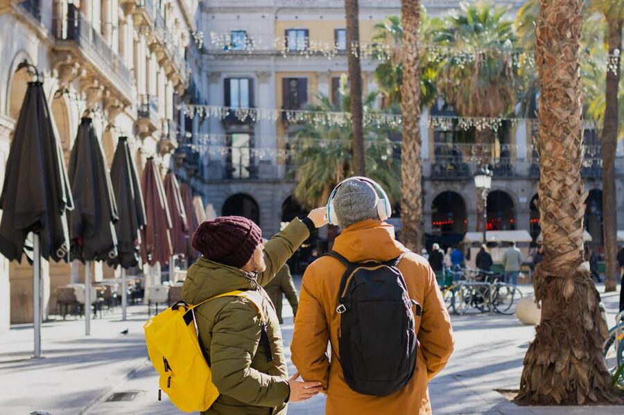Barcelona: Old Town Walking Tour with Optional Casa Batlló - Passeig de Gràcia and Gaudí’s famous neighbors