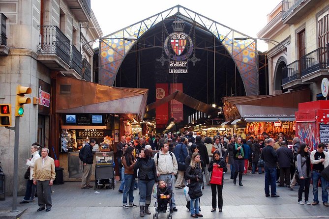 Barcelona : Paella Cooking Experience + Boqueria Market Exclusive Tour - Is $95.12 a fair price?
