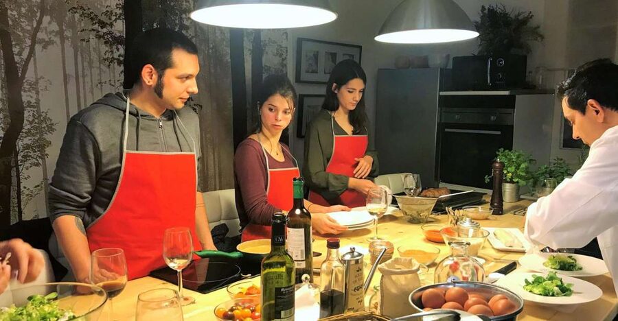 Barcelona: Paella Cooking Workshop and Market Tour - Key points at a glance