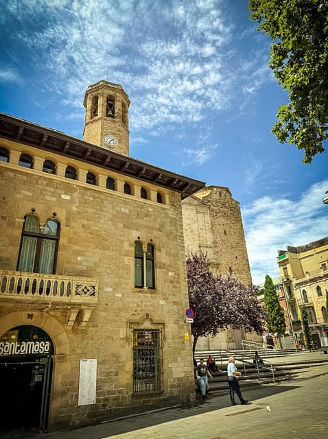 ⭐︎ Barcelona: Paella Maestro Market Tour & Sangria & Tapas - A private, communal cooking class
