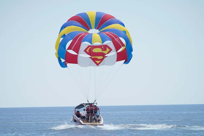 Barcelona: Parasailing magic flight and views above the sea - Who will get the most from this experience