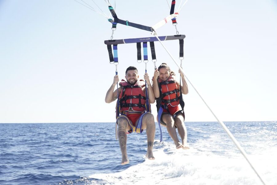 Barcelona: Parasailing with 360º Panoramic Skyline Views - A practical plan for the day