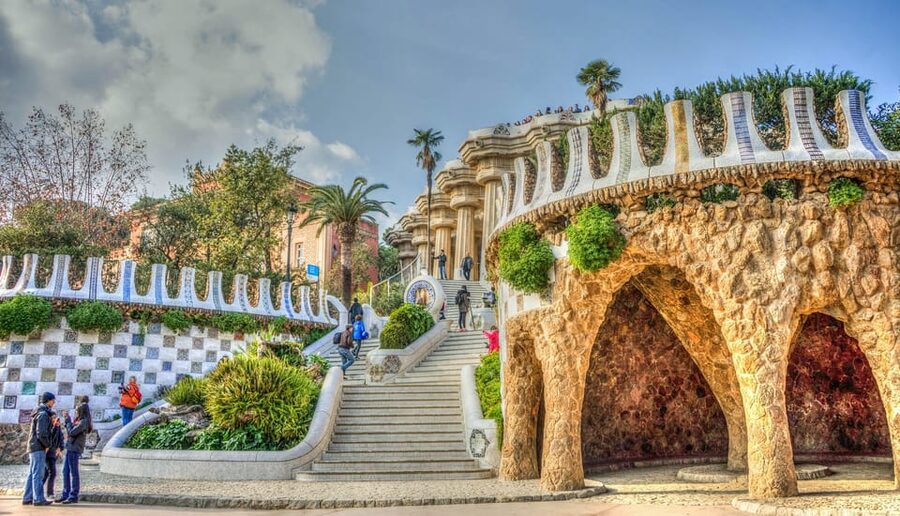 Barcelona: Park Güell Guided Tour - Booking flexibility and timing