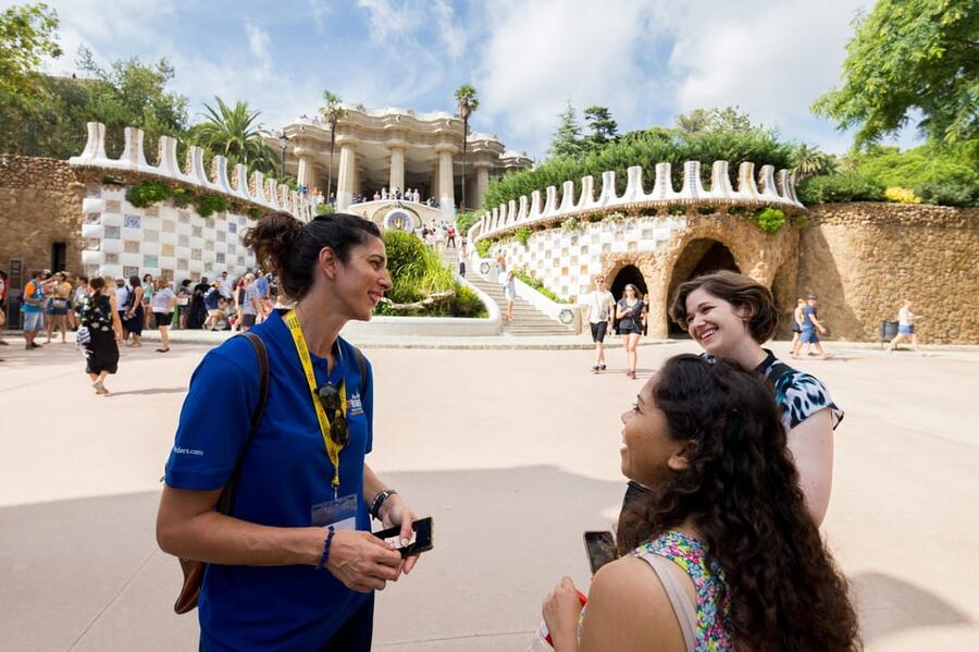 Barcelona: Park Guell Guided Tour with Skip The Line Entry - Key points to know before booking